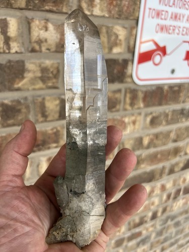Outstanding quartz 448g - quartz,